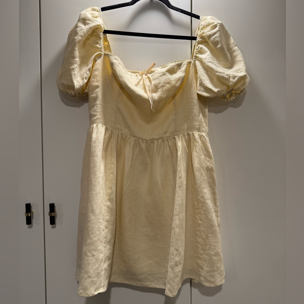 NWOT Reformation Yellow butter cream tan Puff Sleeve linen Dress